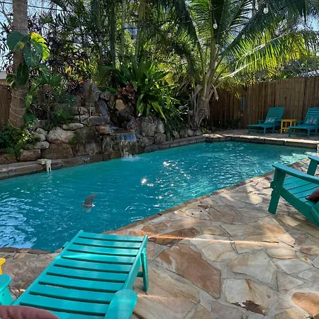 Laguna Azul - Sleeps 8 + Heated Pool + Walk To Beach Villa